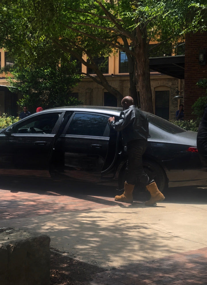 KANYE WEST SPOTTED PICKING UP HIS NEWLY WRAPPED $300K MAYBACH